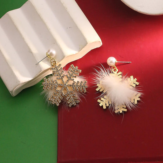 Christmas Snowflake Pearl Earrings
