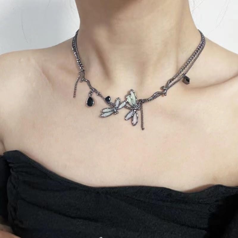 Black Dragonfly Clavicle Necklace