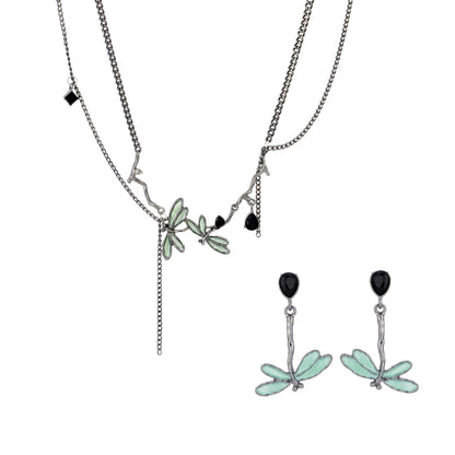 Black Dragonfly Clavicle Necklace