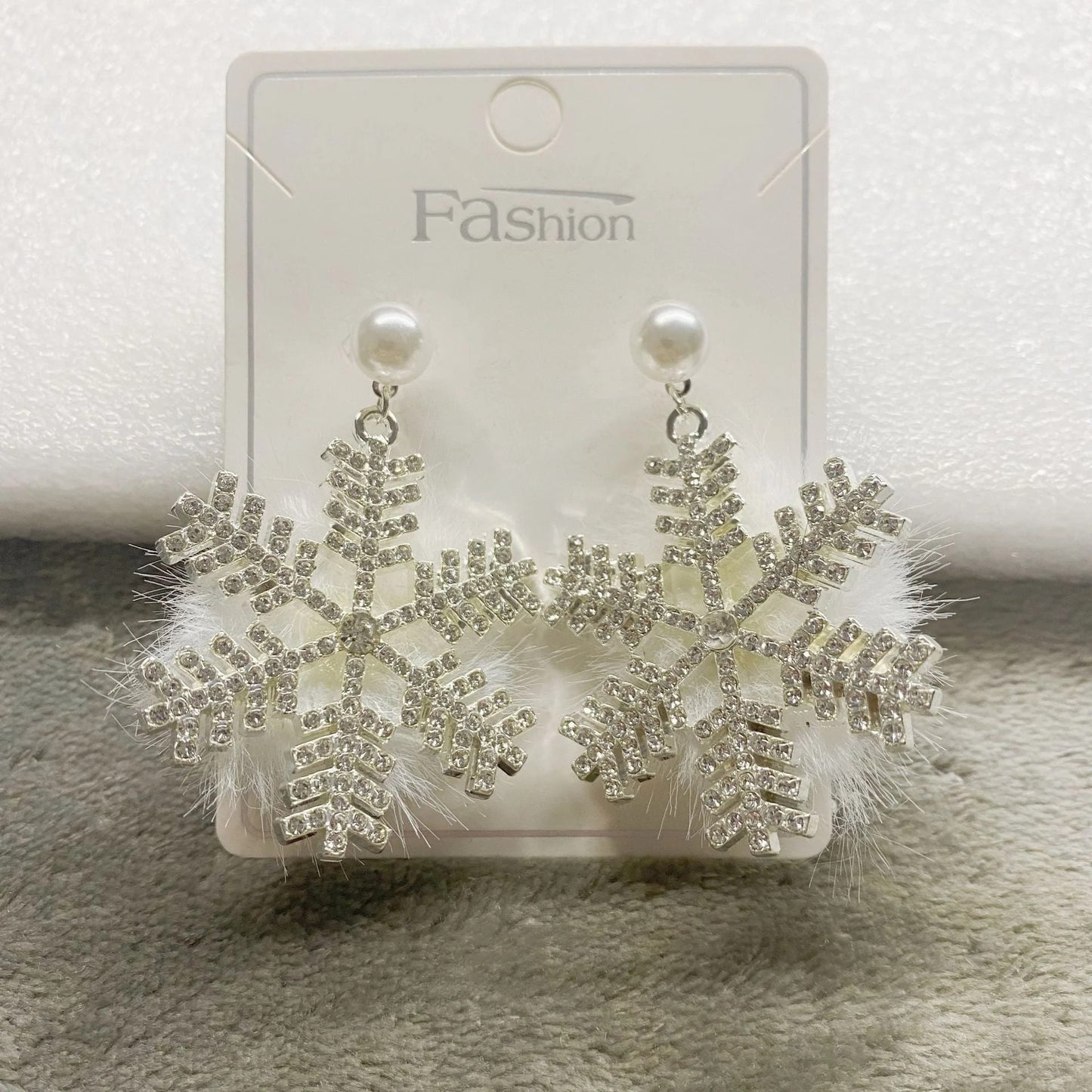Christmas Snowflake Pearl Earrings