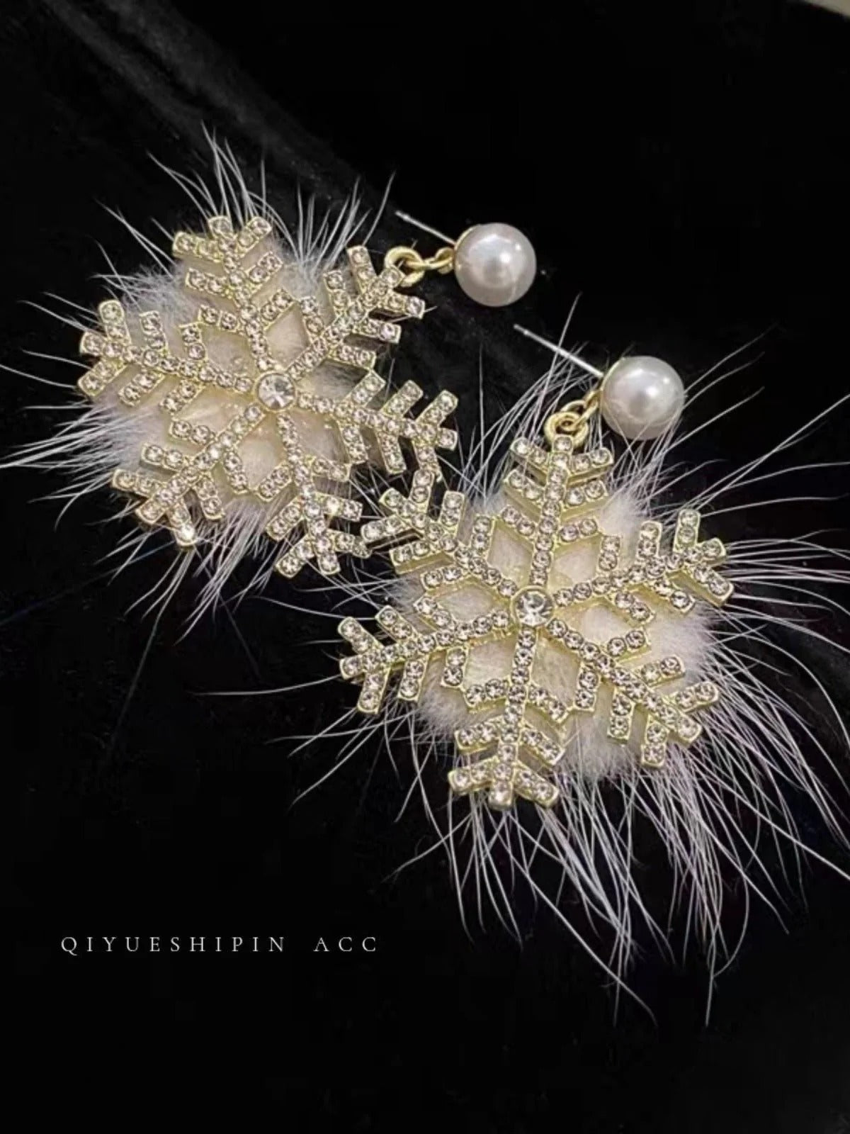 Christmas Snowflake Pearl Earrings